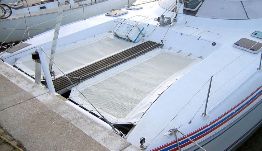 492 Protect Mesh is a versatile mesh fabric suitable for marine applications